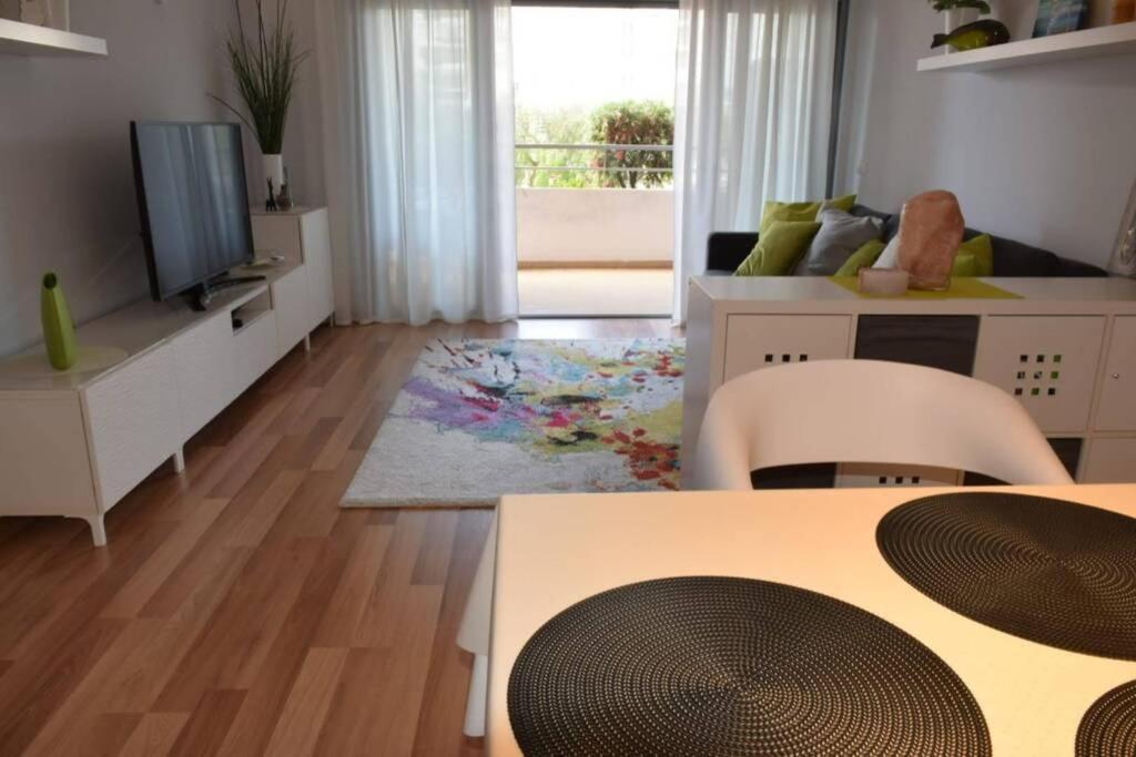 Brina, Stylish Apartment In ปอร์ติเมา ภายนอก รูปภาพ